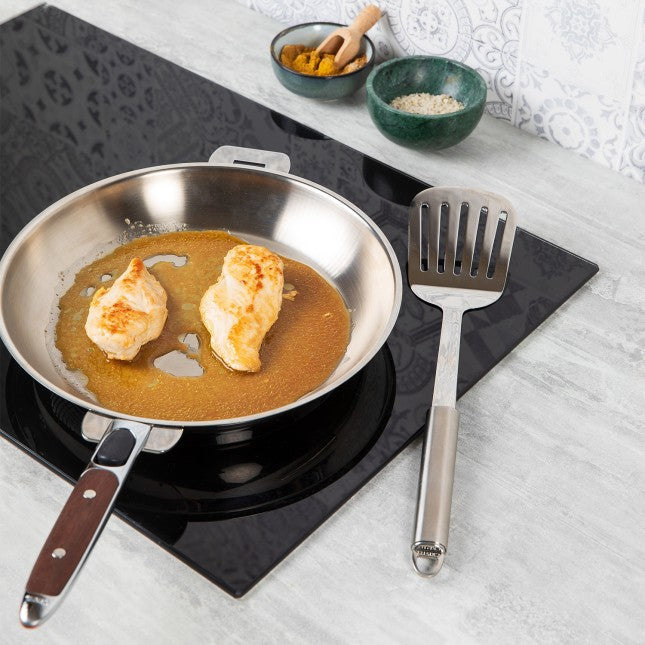 poêles et sauteuses